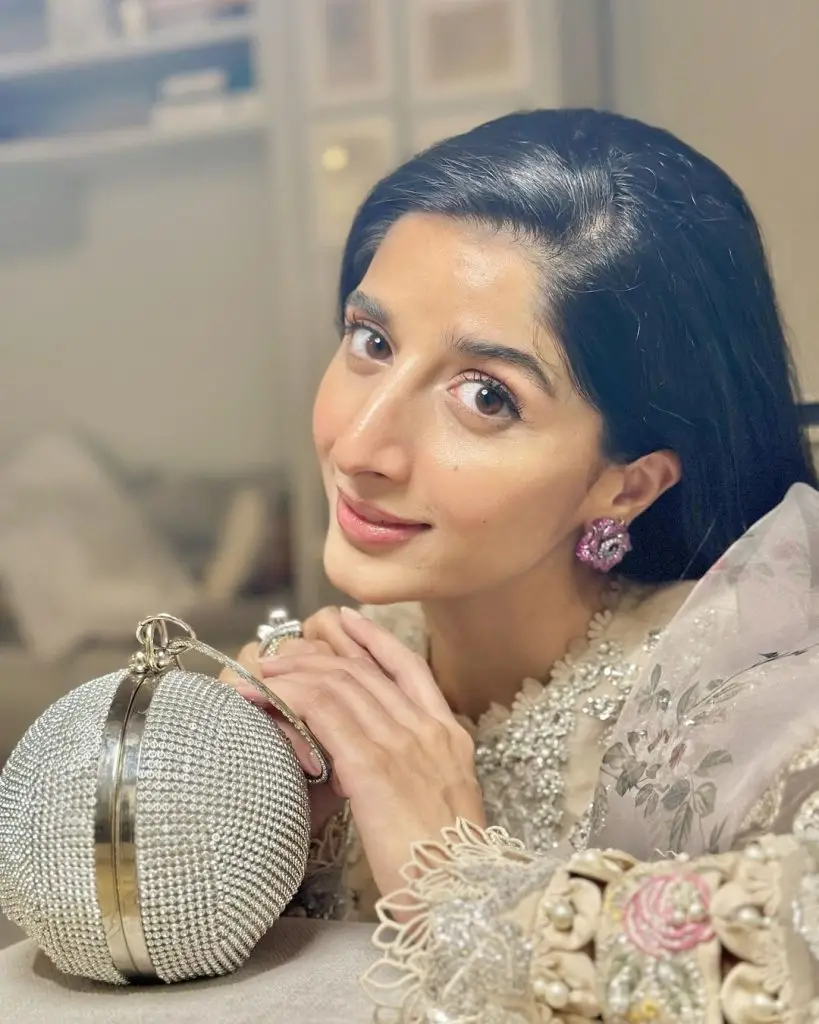 Mawra Hocane Attends Friend's Wedding With Ameer Gilani