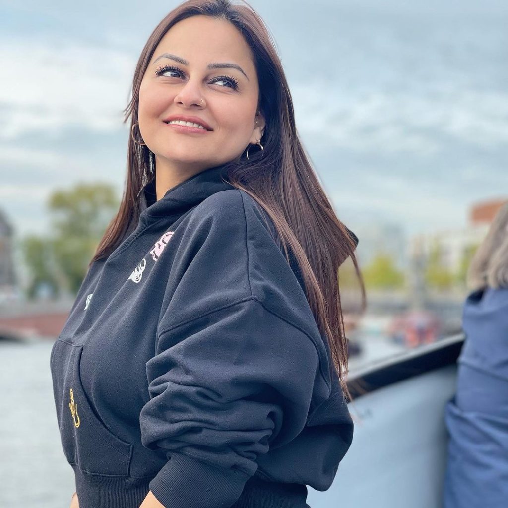 Juvaria Abbasi Enjoying Vacation In Europe