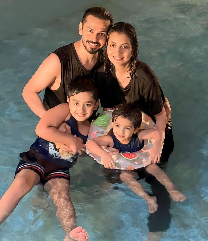 Bilal Qureshi's Beautiful Family Pictures
