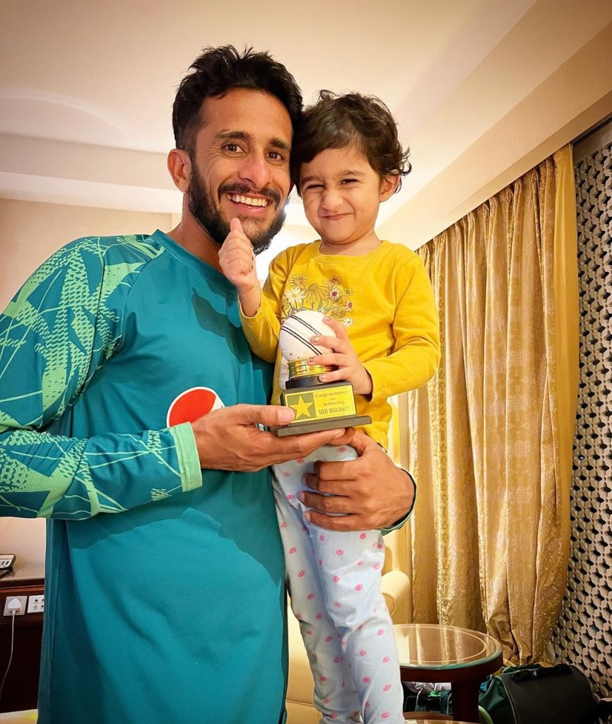 Hassan Ali's New Adorable Family Pictures From India