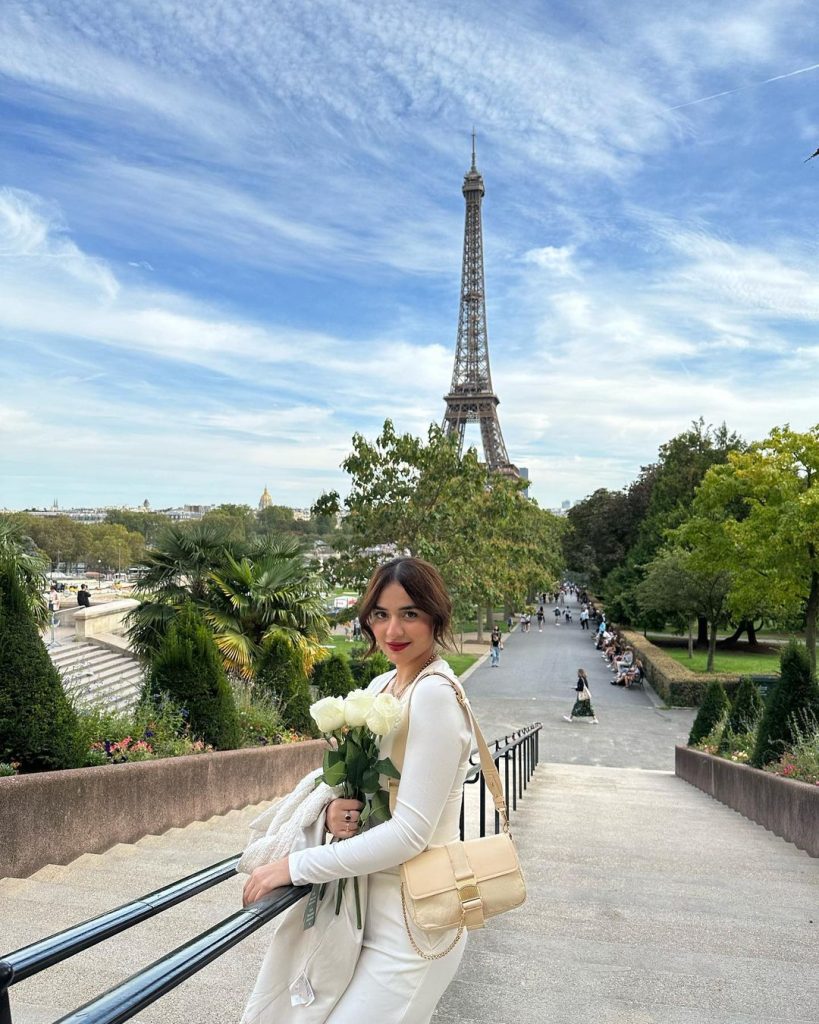 Stunning Yumna Zaidi's Adorable Clicks From Her Europe Tour