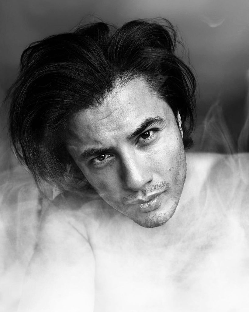 Ali Zafar Under Severe Criticism For Shirtless Pictures