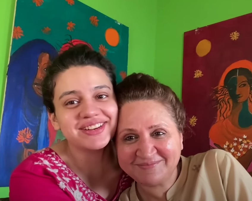 Realistic Skincare By Asma Abbas And Zara Noor Abbas Wins Hearts