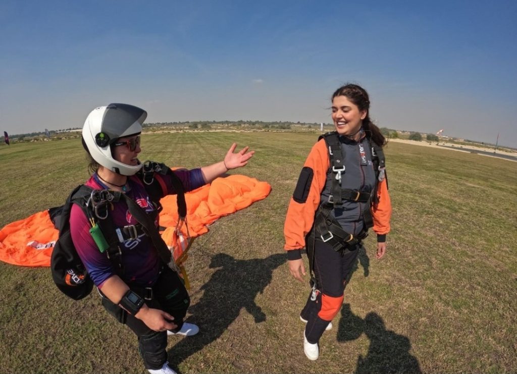 Kanwal Aftab & Zulqarnain's Sky Diving Experience In Abu Dhabi