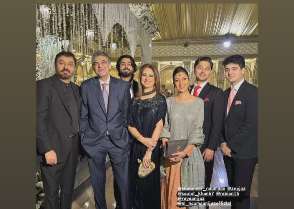 Nauman Ijaz Family Pictures From A Wedding