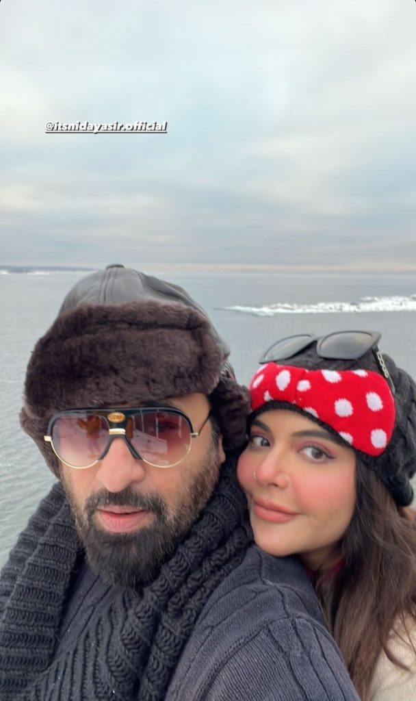 Nida Yasir & Yasir Nawaz Enjoying Christmas Happenings In Finland