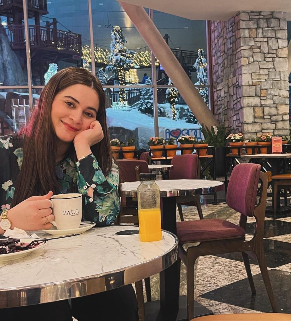 Aiman Khan and Muneeb Butt New Pictures From Dubai