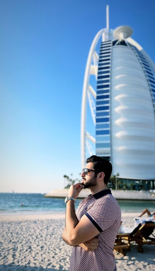 Aiman Khan and Muneeb Butt New Pictures From Dubai