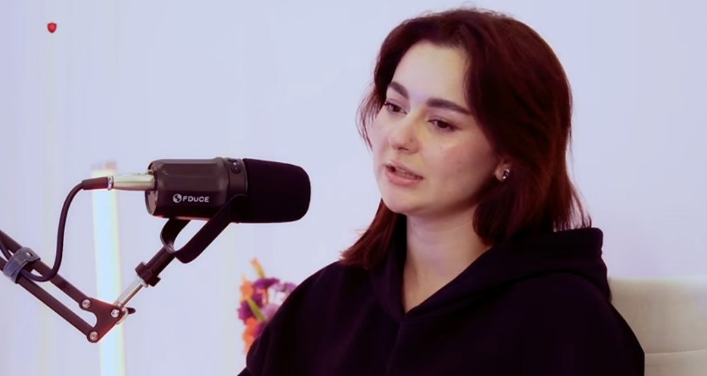 Hania Aamir About Her Past Relationship & Learning From Mistakes