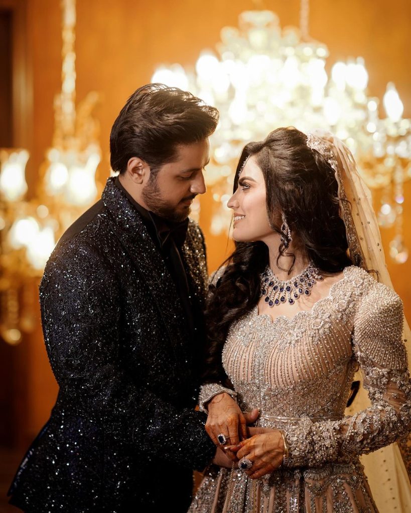 Sistrology Fame Iqra Kanwal's Beautiful HD Walima Pictures