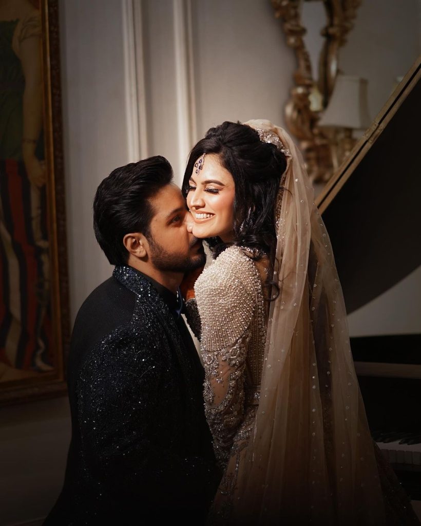 Sistrology Fame Iqra Kanwal's Beautiful HD Walima Pictures