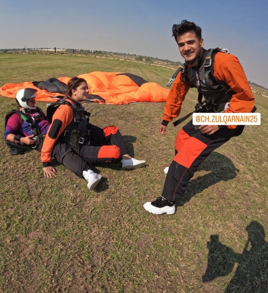 Kanwal Aftab & Zulqarnain's Sky Diving Experience In Abu Dhabi