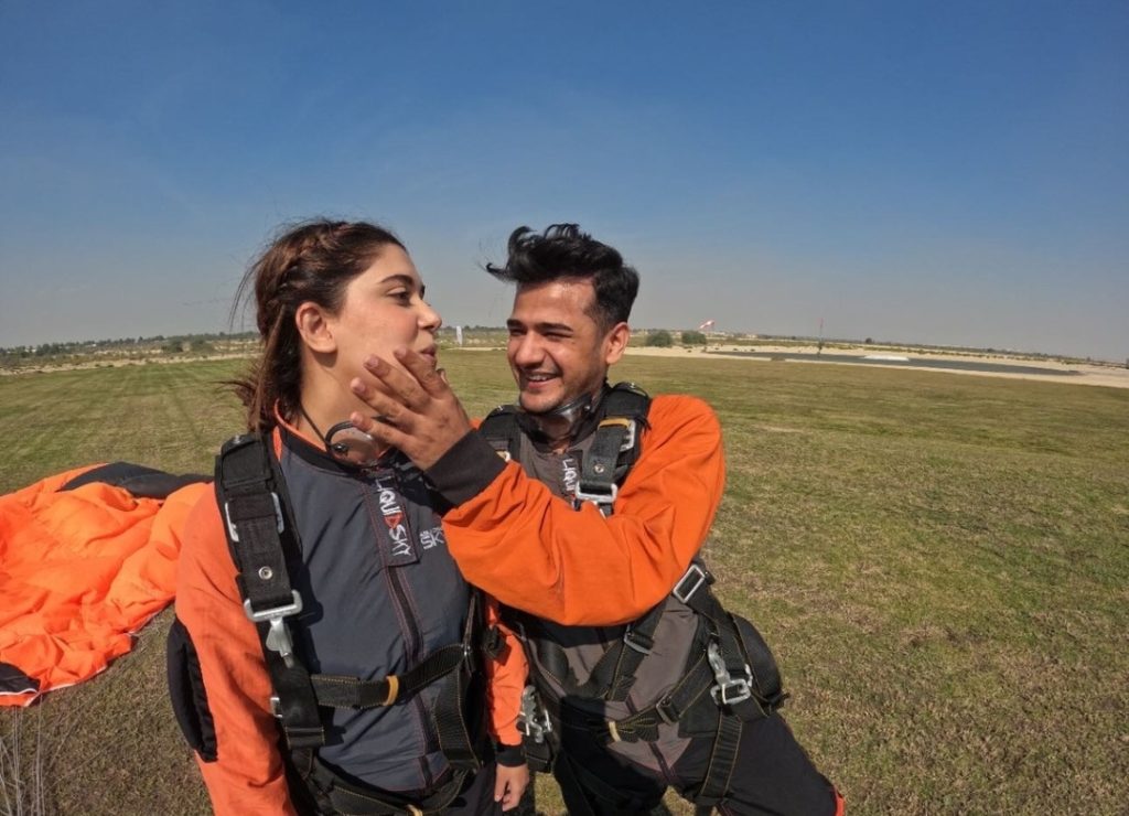 Kanwal Aftab & Zulqarnain's Sky Diving Experience In Abu Dhabi