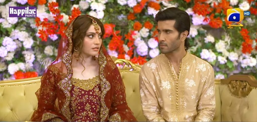 Khumar Episode 11 - Fans Love Faiz & Hareem's Union