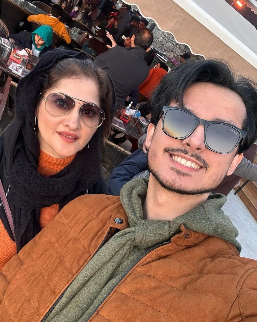 Sahiba & Rambo New Adorable Family Clicks From Islamabad