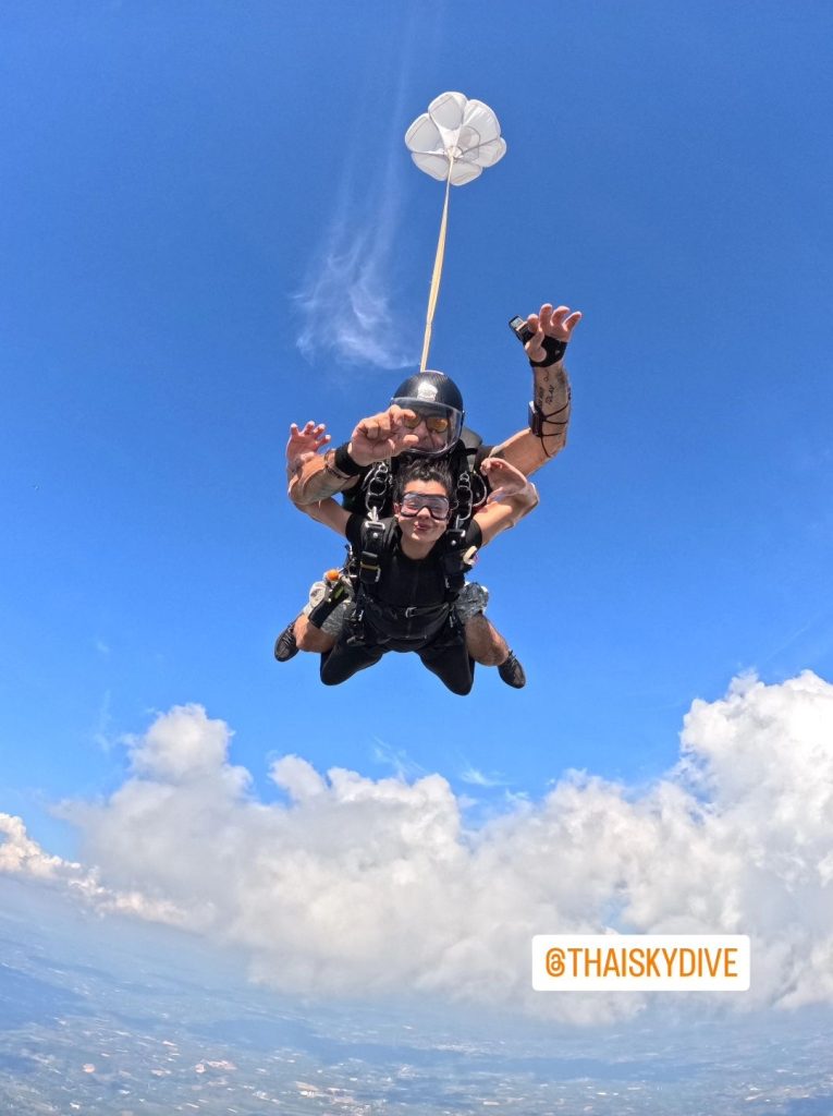 Srha Asghar Sky Diving Experience in Thailand - Pictures & Reel