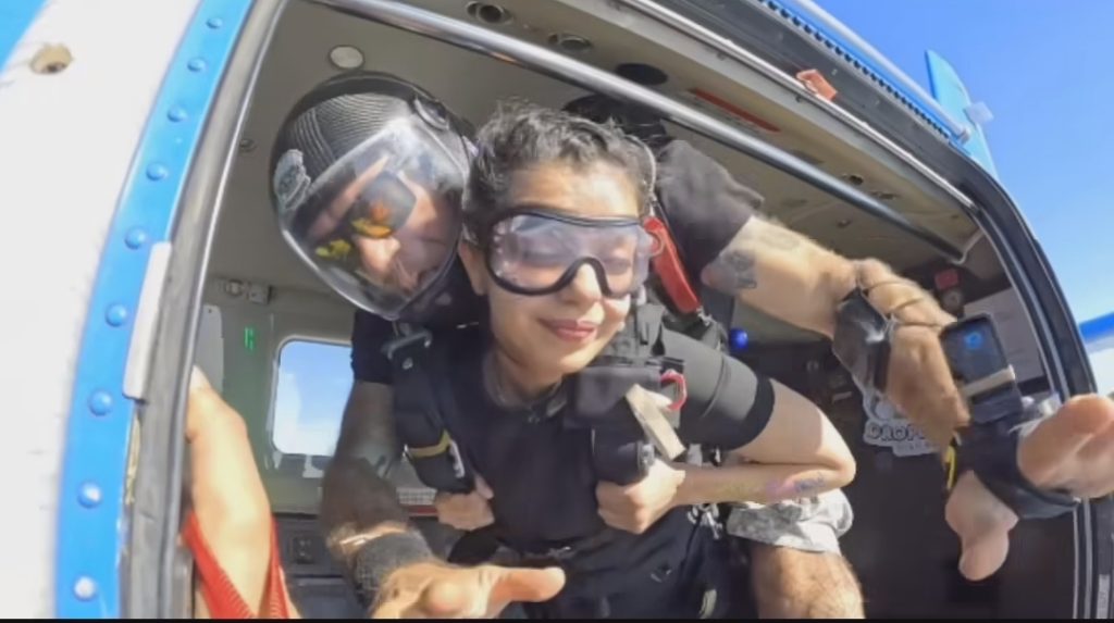 Srha Asghar Sky Diving Experience in Thailand - Pictures & Reel