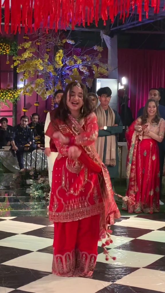 Yumna Zaidi's Wedding Dance Goes Viral