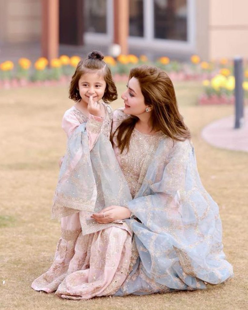 Aisha Khan's Latest Clicks With Daughter Mahnoor From A Wedding