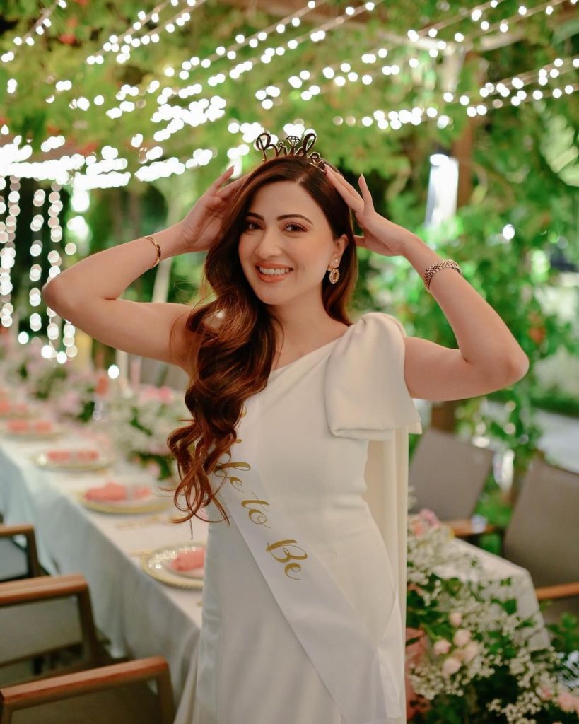 Aymen Saleem Shares Her Bridal Shower Pictures