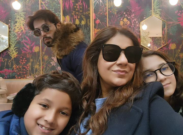 Fahad Mustafa Vacations With Family In London