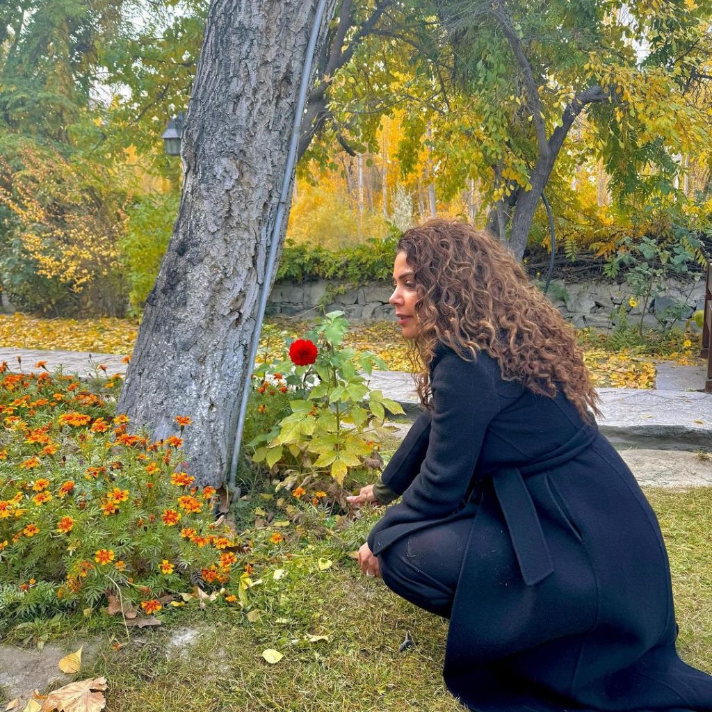 Hadiqa Kiani Shares Beautiful Pictures From Skardu