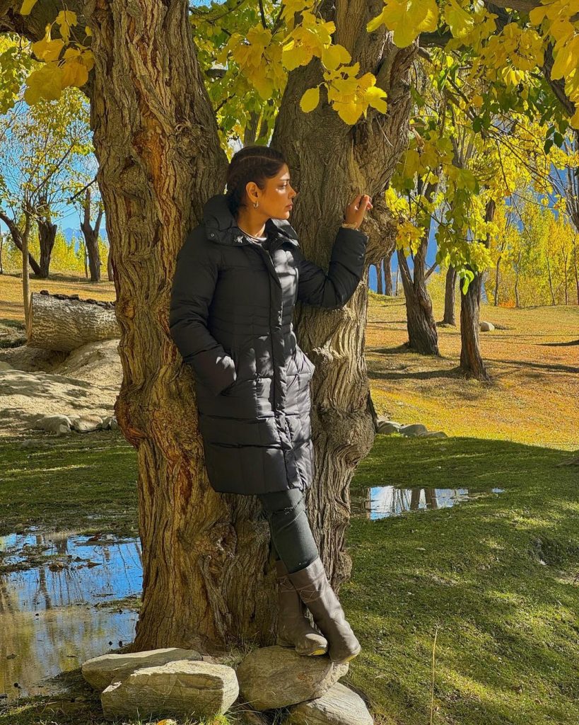 Hadiqa Kiani Shares Beautiful Pictures From Skardu