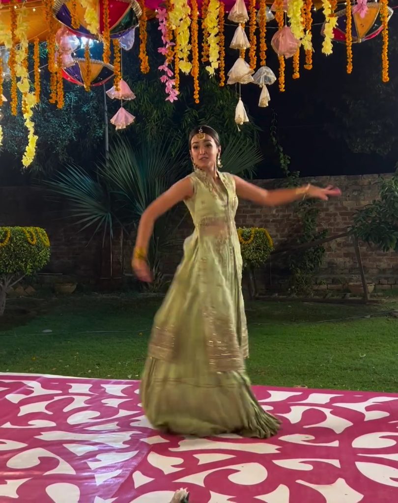 Hira Khan Gives Her Best Dance Performance At A Friend's Wedding