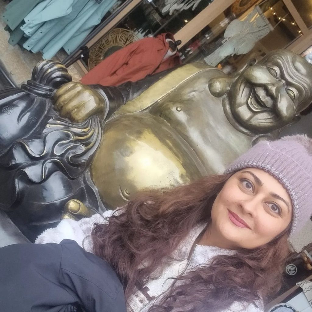 Actress Jana Malik Shares Pictures From Canada