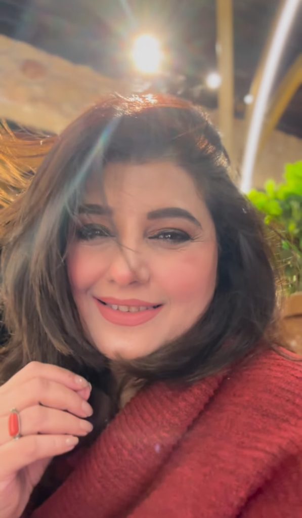 Javeria Saud's New Clicks & Instagram Reel From Dubai