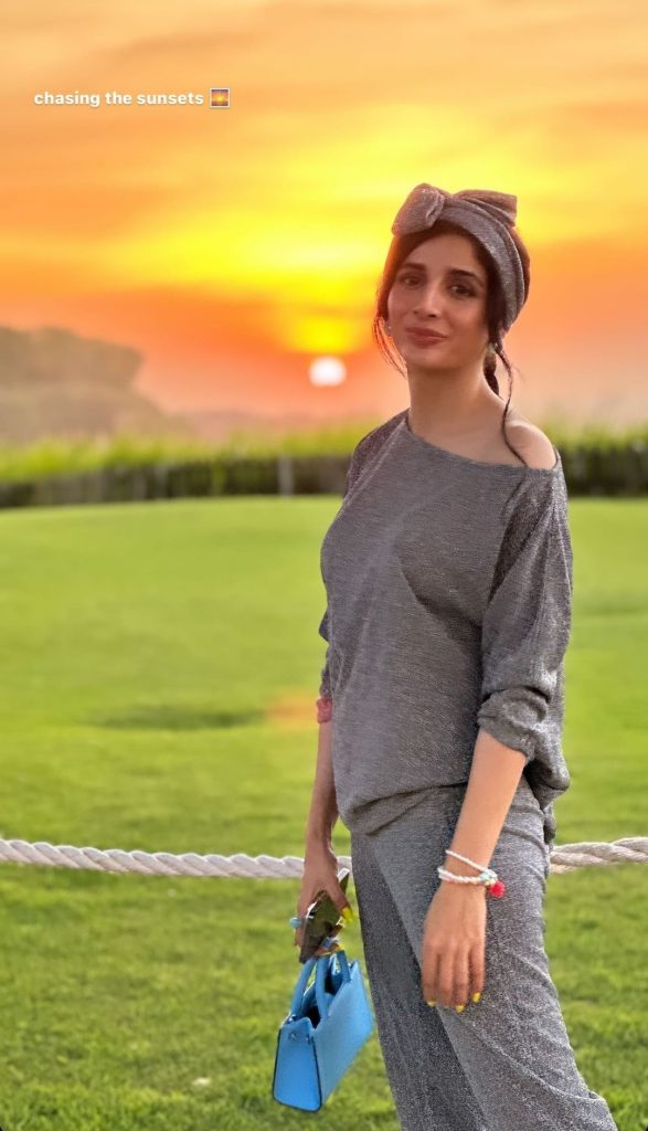 Mawra Hocane Captures The Beautiful Sunset Of Bali, Indonesia