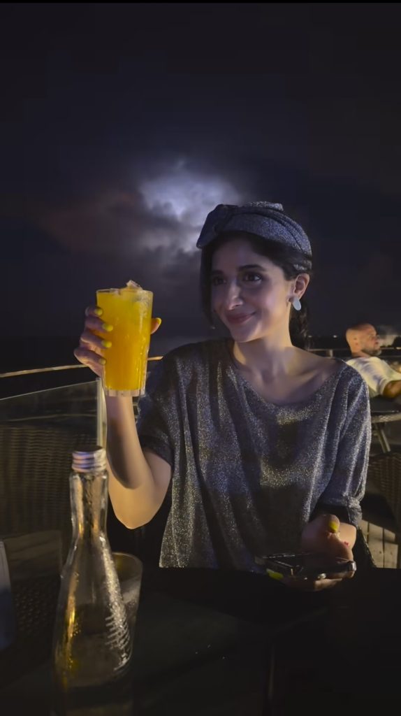 Mawra Hocane Captures The Beautiful Sunset Of Bali, Indonesia