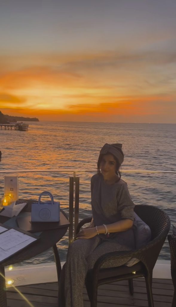 Mawra Hocane Captures The Beautiful Sunset Of Bali, Indonesia