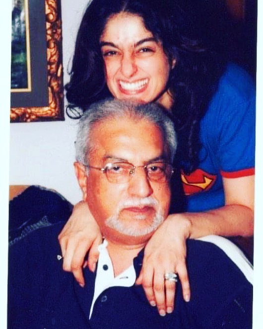 Nadia Jamil Shares Last Moments Spent With Her Father | Reviewit.pk