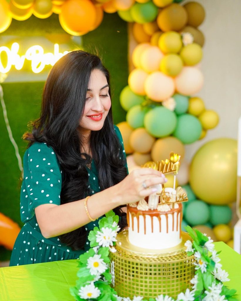 Host & Comedian Shafaat Ali Wife's Baby Shower & Get Together Pictures