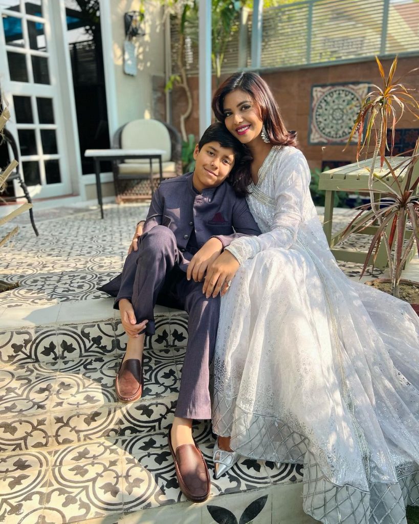 Sunita Marshall And Hassan Ahmed Family Pictures From A Wedding