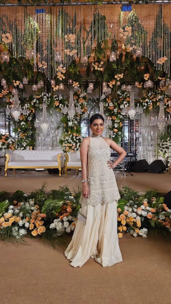 Iffat Omar's Family Pictures From Her Daughter's Wedding Event