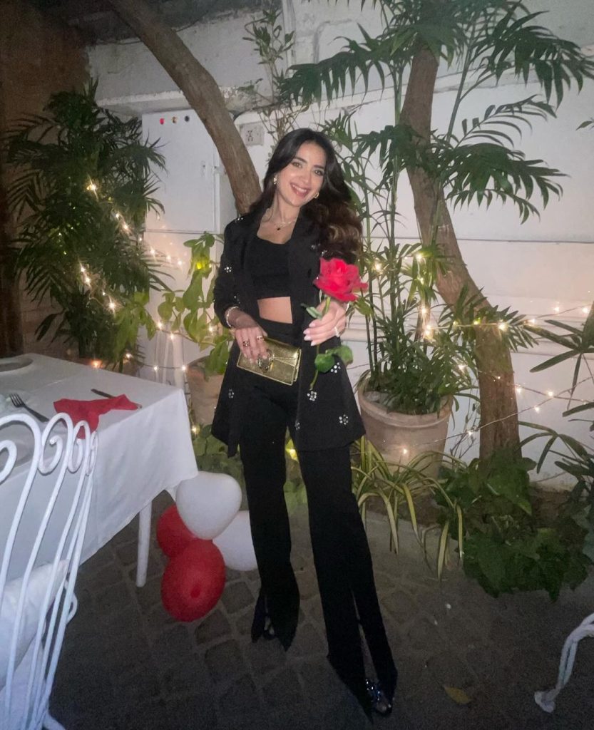 Saboor Aly Shares Gorgeous Pictures From Valentine's Day Dinner