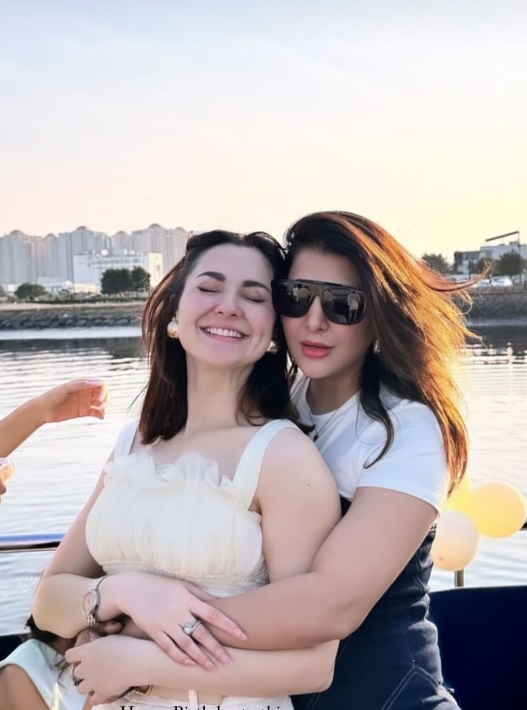 Hania Aamir's Star Studded Birthday Bash | Reviewit.pk