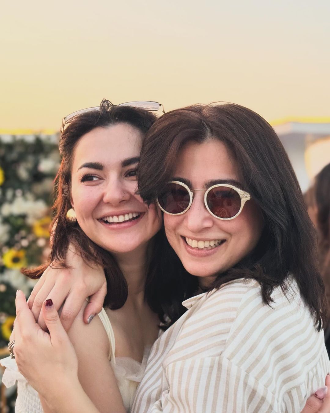 Hania Aamir’s Star Studded Birthday Bash | Reviewit.pk