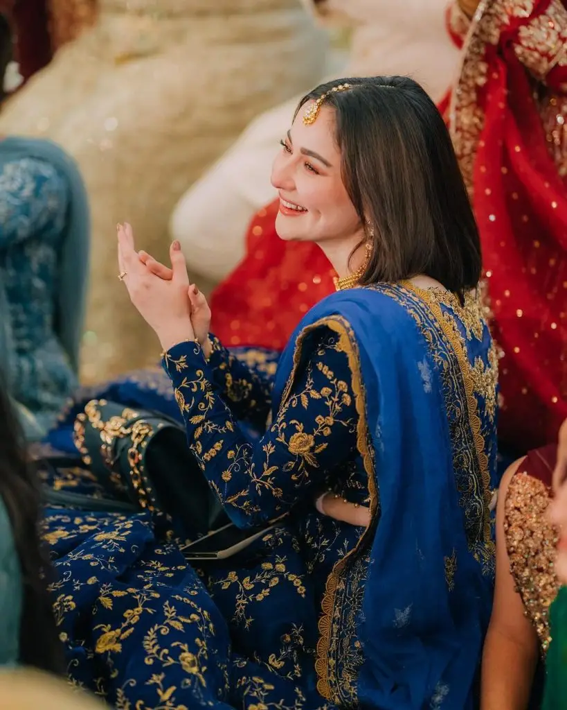 Hania Aamir Looks Like A Vision In Traditional Wear For A Wedding