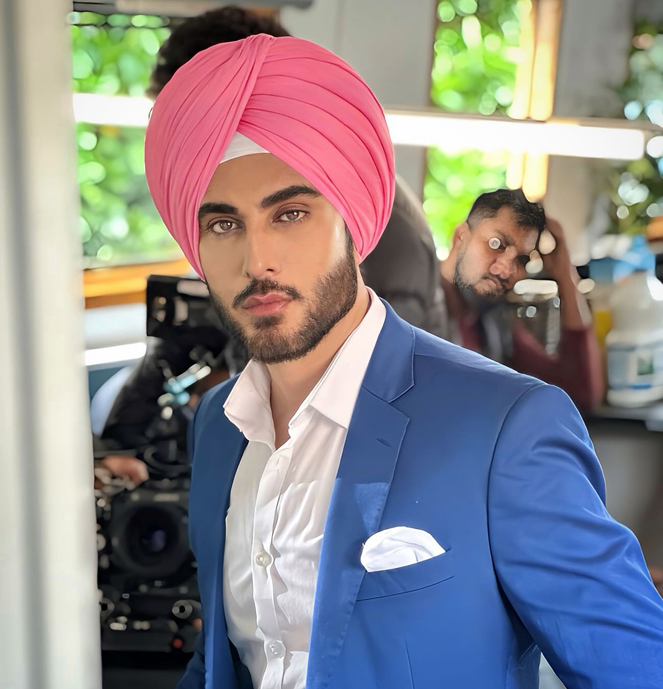 Imran Abbas Celebrates His Film With Stars | Reviewit.pk