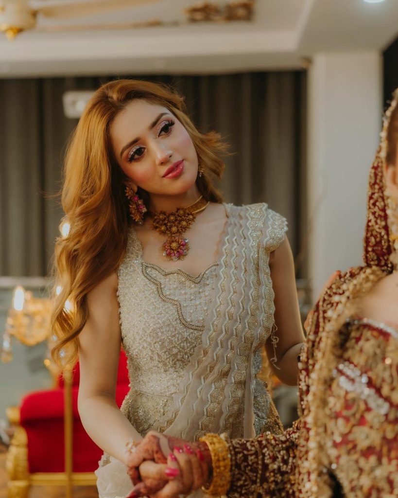 HD Pictures Of Gorgeous Jannat Mirza from Sister's Wedding