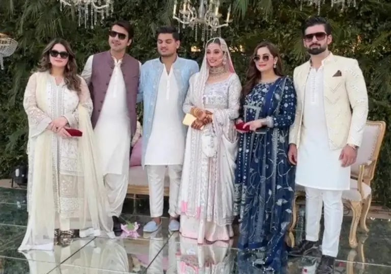 Minal Khan Throws Dinner For Newly Wed Brother And Family