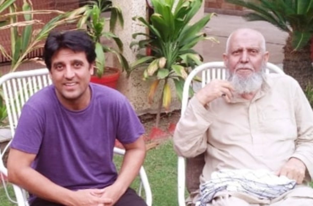 Afzal Khan Cries While Remembering His Father's Sacrifices For Him