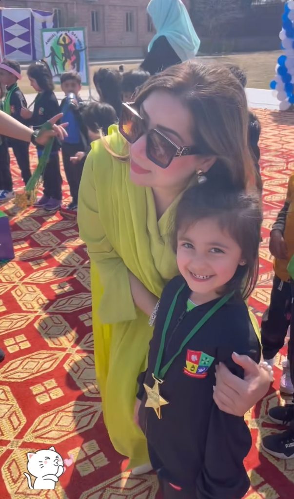 Aisha Khan's Adorable New Clicks With Daughter Mahnoor