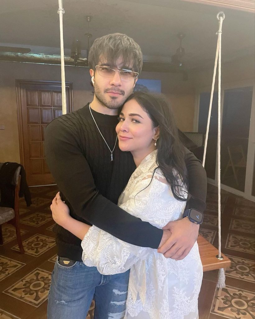 Beautiful Family Pictures Of Feroze Khan