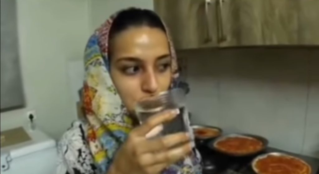 Iqra Aziz Latest Iftar Vlog Gets Heavily Criticized