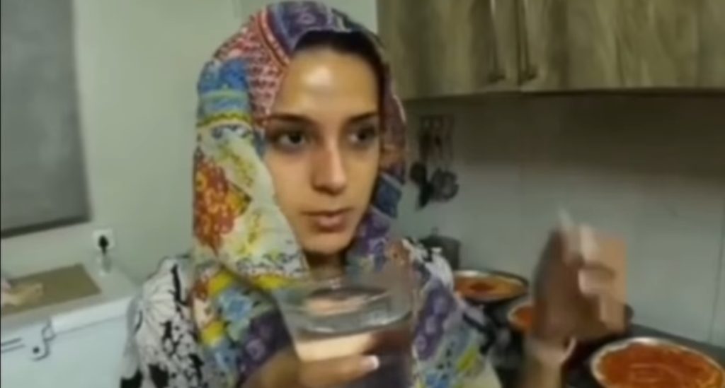 Iqra Aziz Latest Iftar Vlog Gets Heavily Criticized