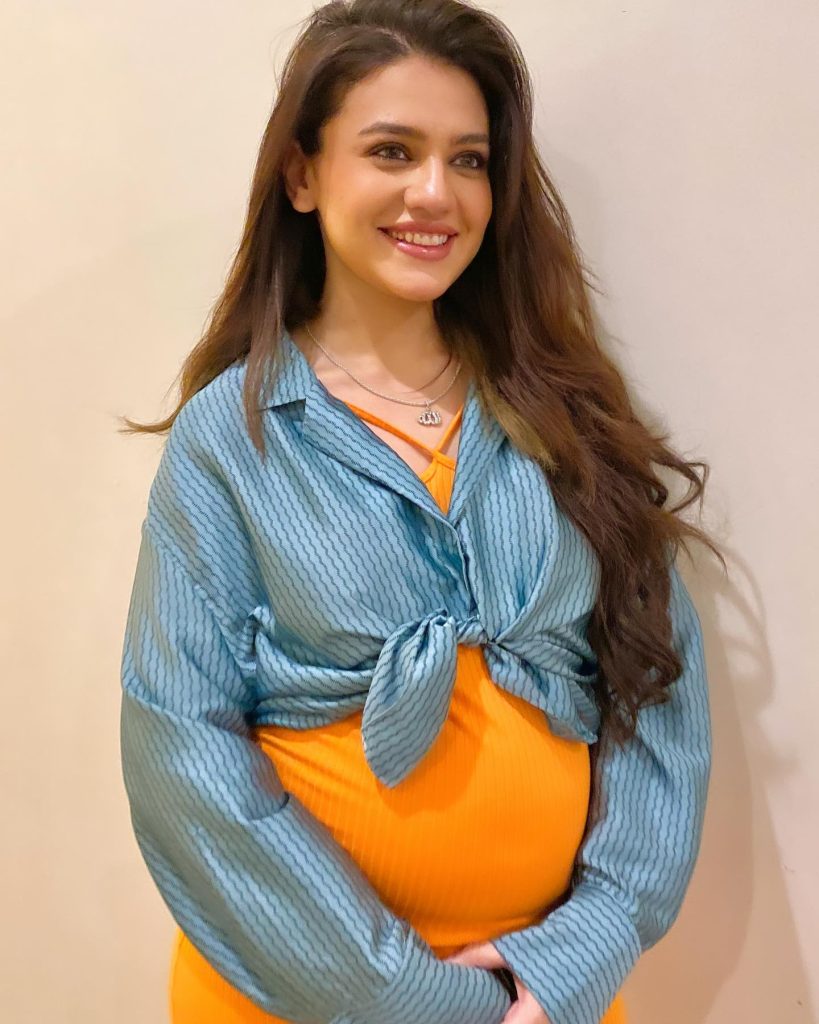 Zara Noor Abbas And Asad Siddiqui Welcome First Child